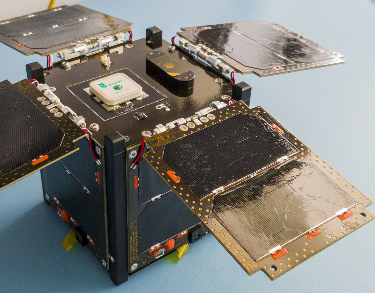 CubeSats WikicharliE