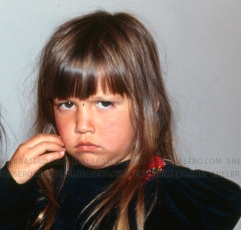 Michelle Salas enojada cuando pequeña