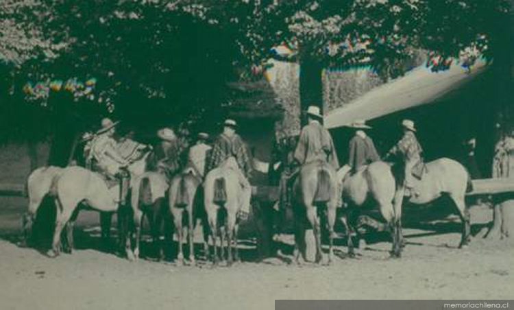 Campesinos a caballo Chile 1906