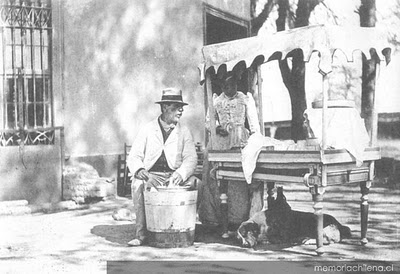 Antiguo vendedor de helados chileno.jpg