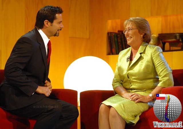 Felipe_Camiroaga_y_Michelle_Bachelet.jpg