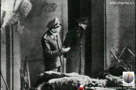 Ultima foto conocida de Hitler fuera de su Bunker