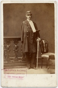 Capitán Víctor Lira Errazuriz, tuvo la misión de entregar los corazones de los héroes de la Batalla de La Concepción, en los 4 frascos en que fueron traídos a Chile.