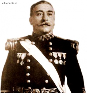 Contraalmirante Arturo Fernández Vial.