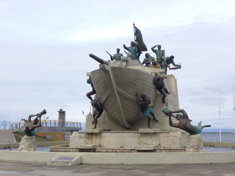 Monumento Goleta Ancud en Punta Arenas
