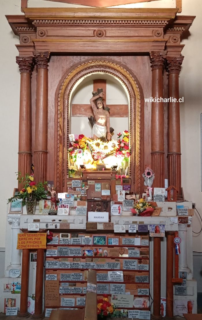Altar a San Sebastián de la capilla de Panimavida, 2025.