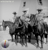 Huasos Chilenos de los 1950 en Talca.jpeg