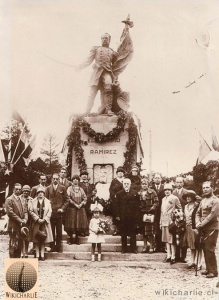 Inauguración del monumento a Eleuterio Ramírez en Osorno, el 11 de diciembre de 1927.