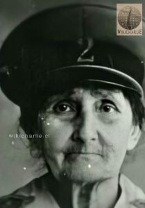 Cantinera Maria Quiteria Ramirez. Apodada "María la Grande". Nació en Illapel en 1850 y se enroló como la primera cantinera del Regimiento 2.º de Línea. Bajo las órdenes de Eleuterio Ramírez, participó en la Batalla de Tarapacá, donde fue capturada y luego conducida a Arica junto al ejército en retirada. Tras la Batalla de Arica, recuperó su libertad y se reincorporó a su regimiento. Se batió en la batalla de Chorrillos.